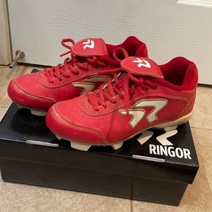 Youth girls 4.5 ringor molded dynasty II cleats